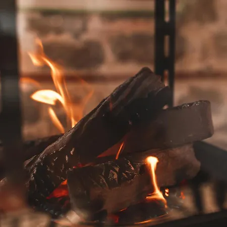 Hotel Keshtjella Xhabeqos Ljaknasi