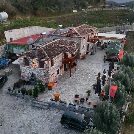 Keshtjella Xhabeqos Hotel Laknas