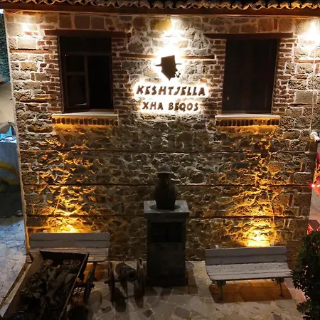 Keshtjella Xhabeqos 4*