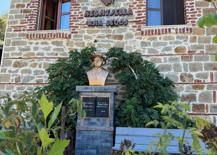 Keshtjella Xhabeqos Hotel 4*