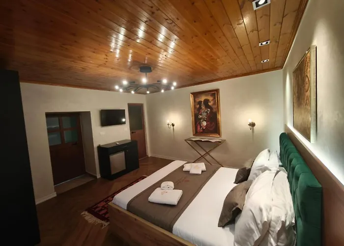 Keshtjella Xhabeqos Hotel Laknas