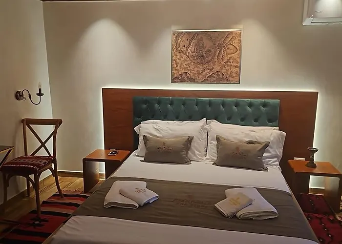 Keshtjella Xhabeqos Hotel 4*