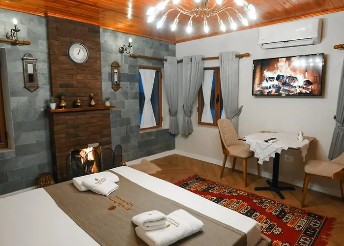 Hotel Keshtjella Xhabeqos 4*