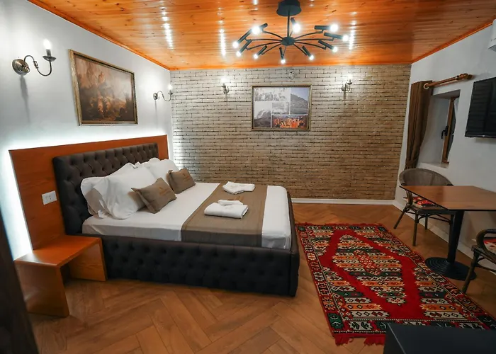 Keshtjella Xhabeqos 4* Laknas