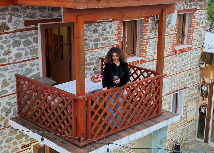 Hotel Keshtjella Xhabeqos 4*