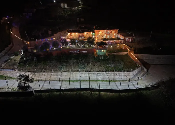 Hotel Keshtjella Xhabeqos 4*