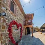 Keshtjella Xhabeqos 4*