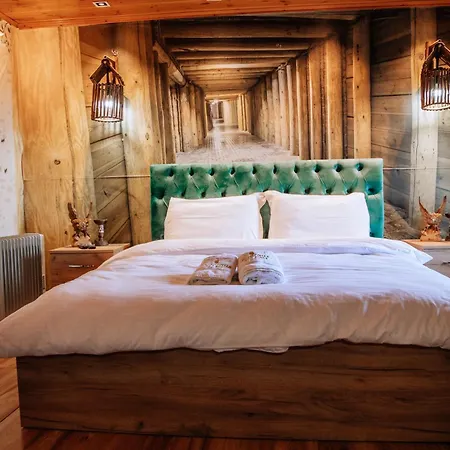 Hotel Keshtjella Xhabeqos Ljaknasi