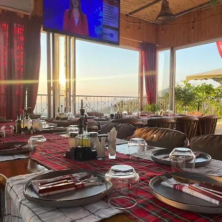 Hotel Keshtjella Xhabeqos Ljaknasi