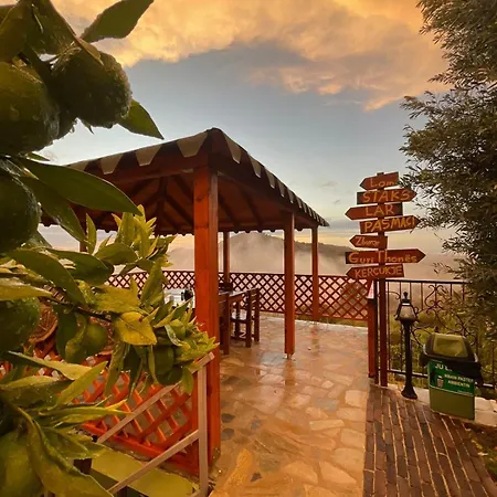 Keshtjella Xhabeqos 4* Ljaknasi