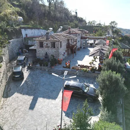 Hotel Keshtjella Xhabeqos Ljaknasi