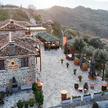 Hotel Keshtjella Xhabeqos 4*