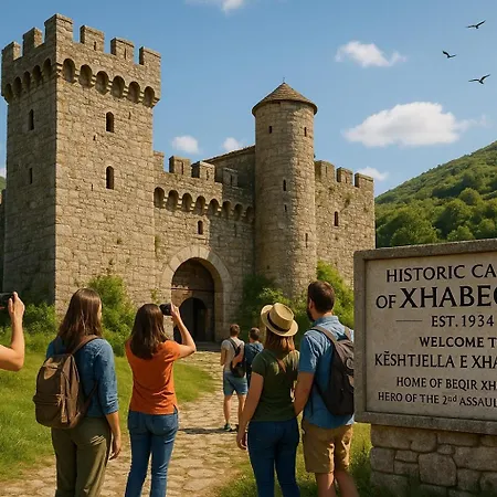 Hotel Keshtjella Xhabeqos Ljaknasi