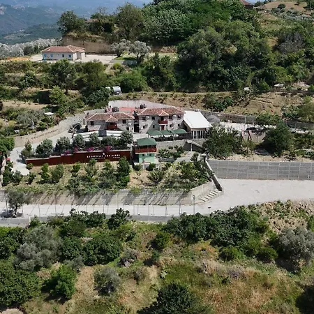 Keshtjella Xhabeqos Hotel 4*