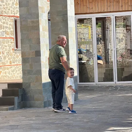 Keshtjella Xhabeqos 4*