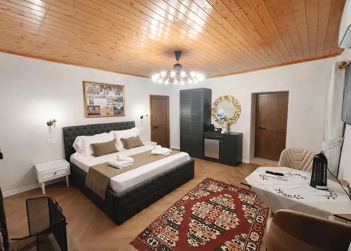 Keshtjella Xhabeqos Hotel Ljaknasi