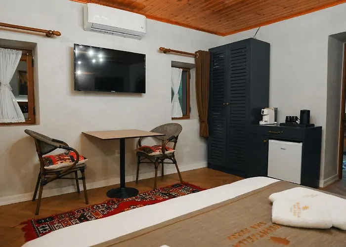 Keshtjella Xhabeqos 4* Ljaknasi